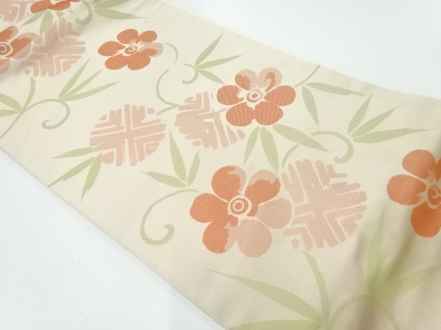 川島織物製　笹蔓文織出し名古屋帯